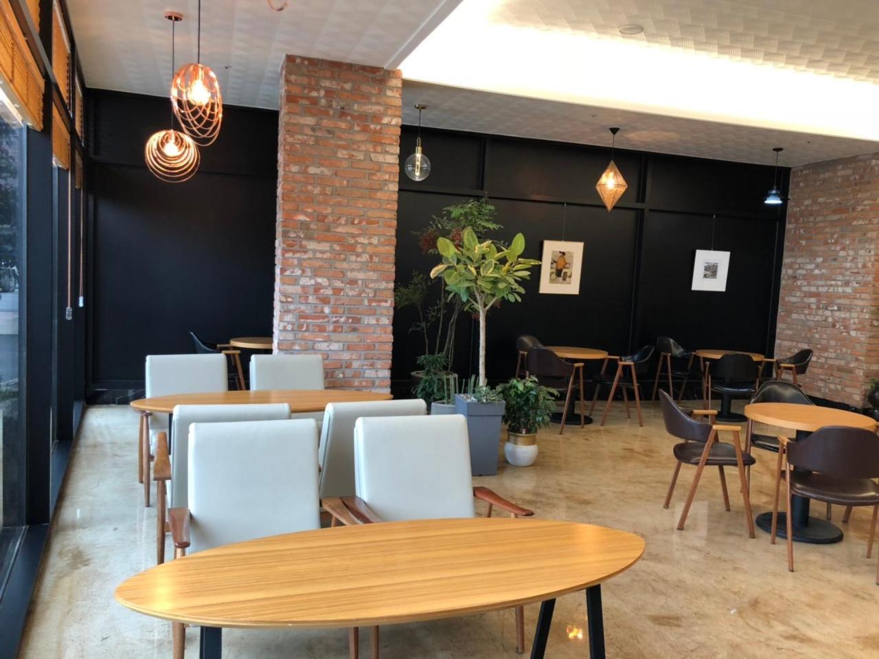 Royal Hotel Jeongeup Eksteriør billede