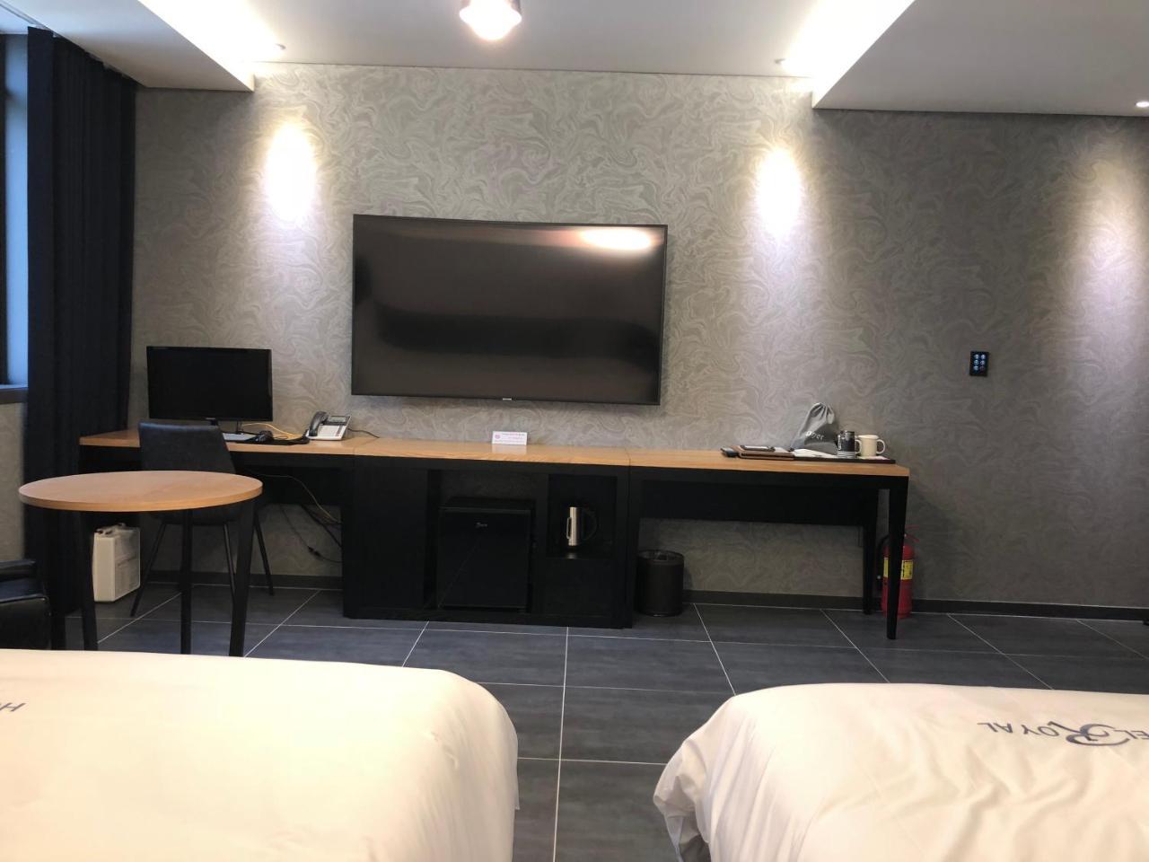Royal Hotel Jeongeup Eksteriør billede